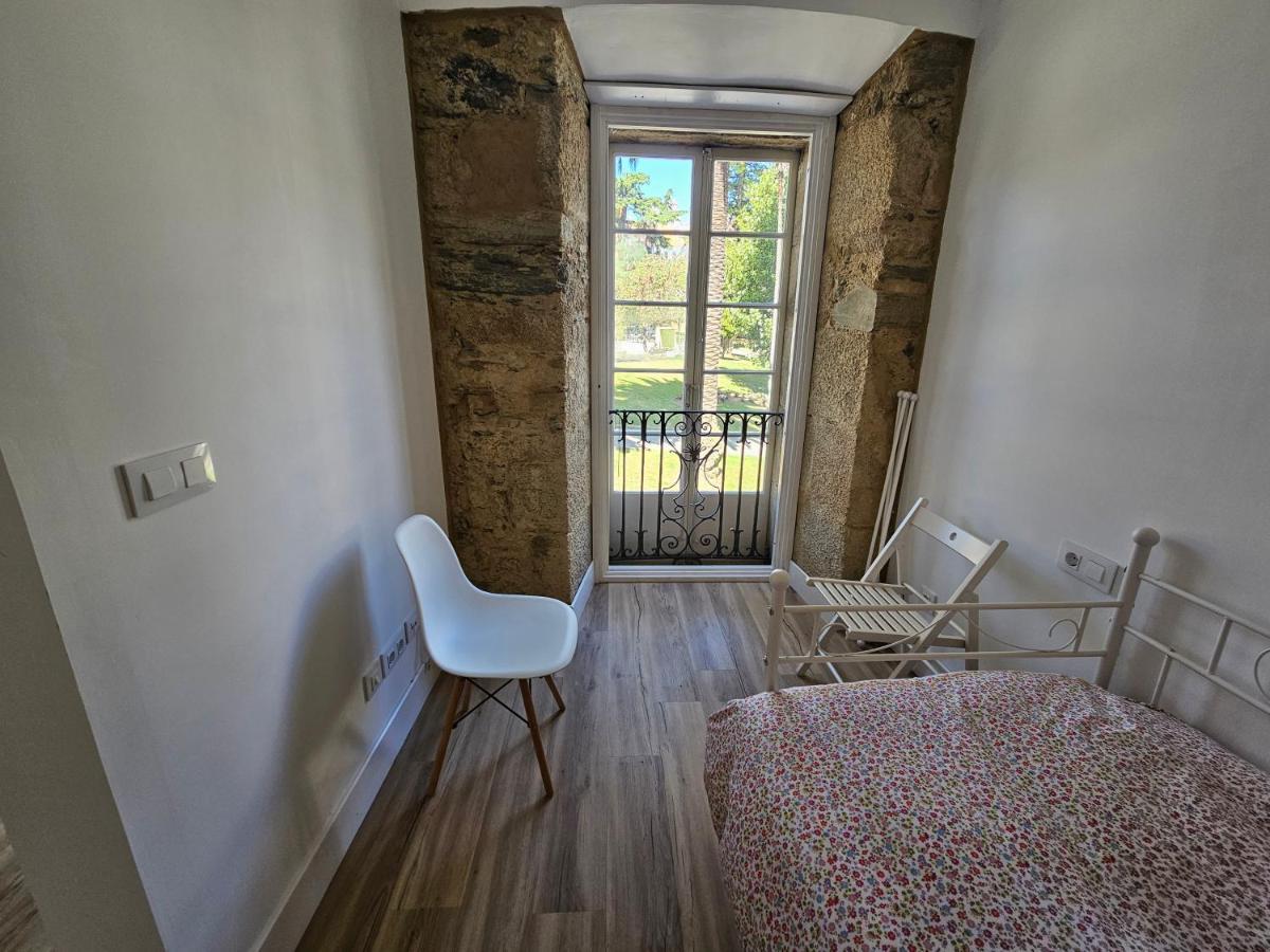 פרול Apartamentos En El Centro - Plaza De Amboage - Wifi מראה חיצוני תמונה