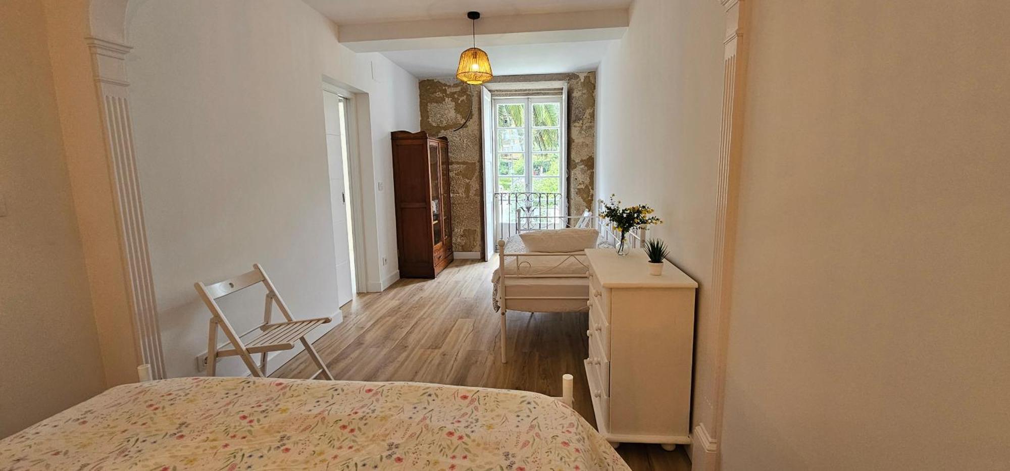 פרול Apartamentos En El Centro - Plaza De Amboage - Wifi מראה חיצוני תמונה