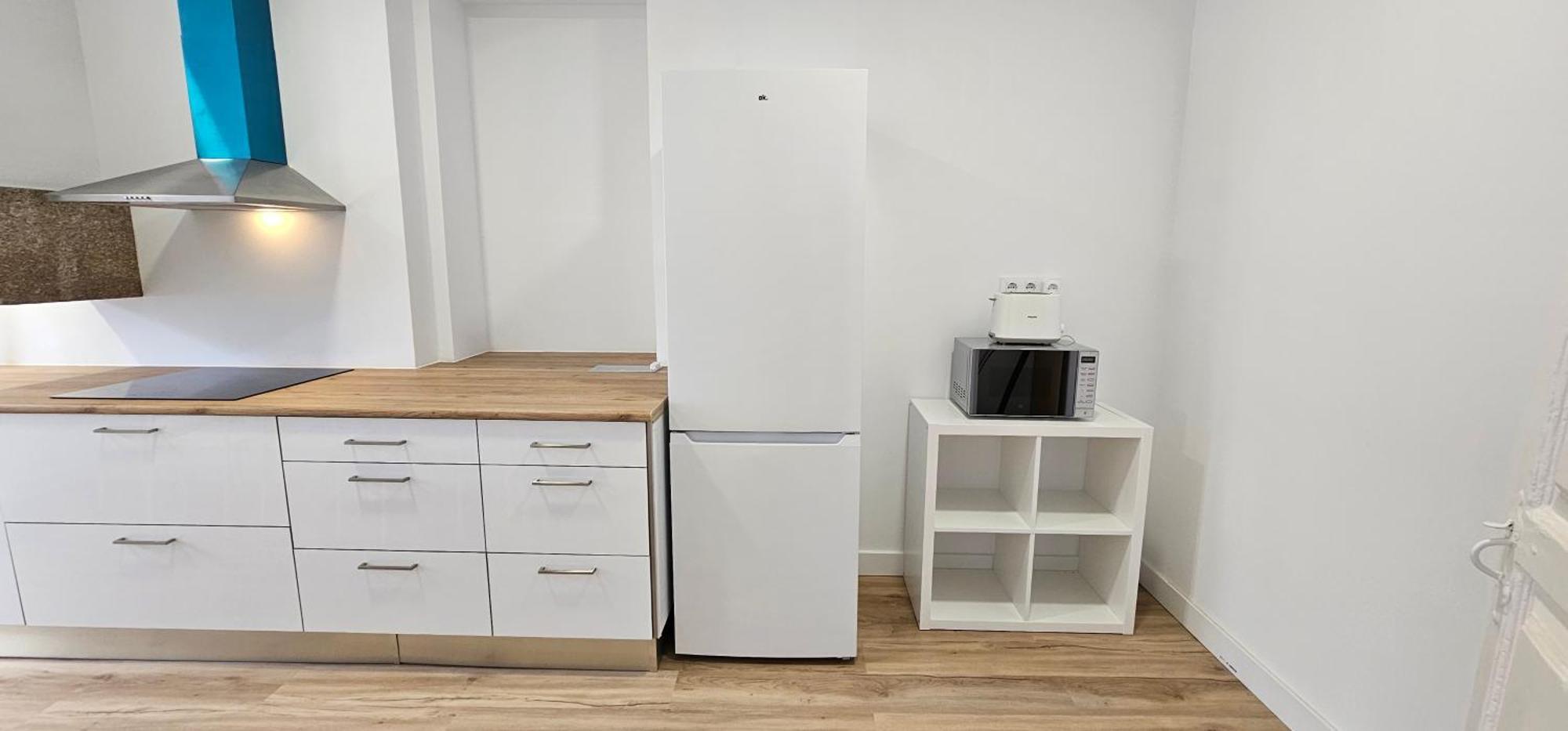 פרול Apartamentos En El Centro - Plaza De Amboage - Wifi מראה חיצוני תמונה